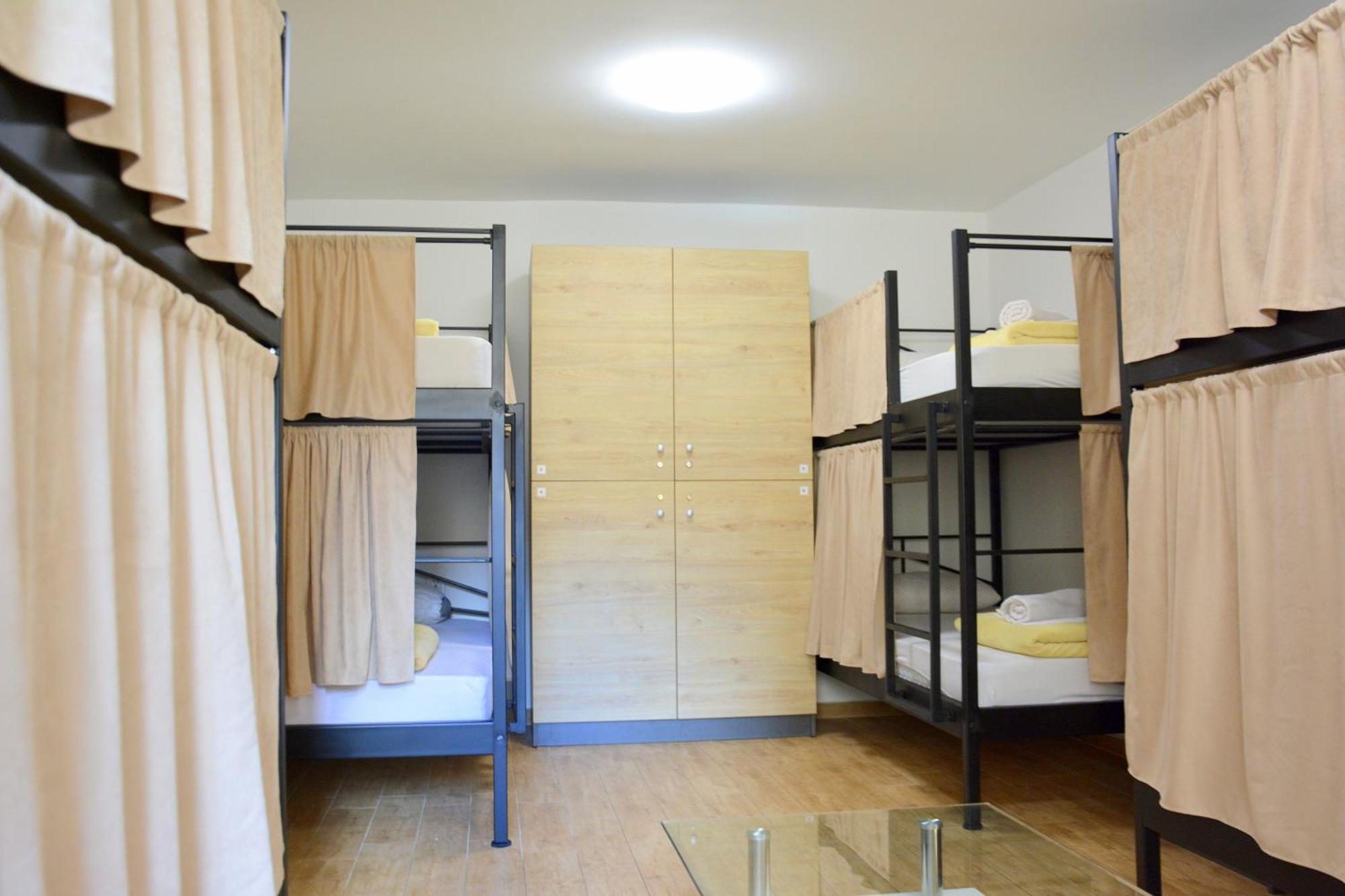 Montenegro Hostel B&B Budva Buitenkant foto
