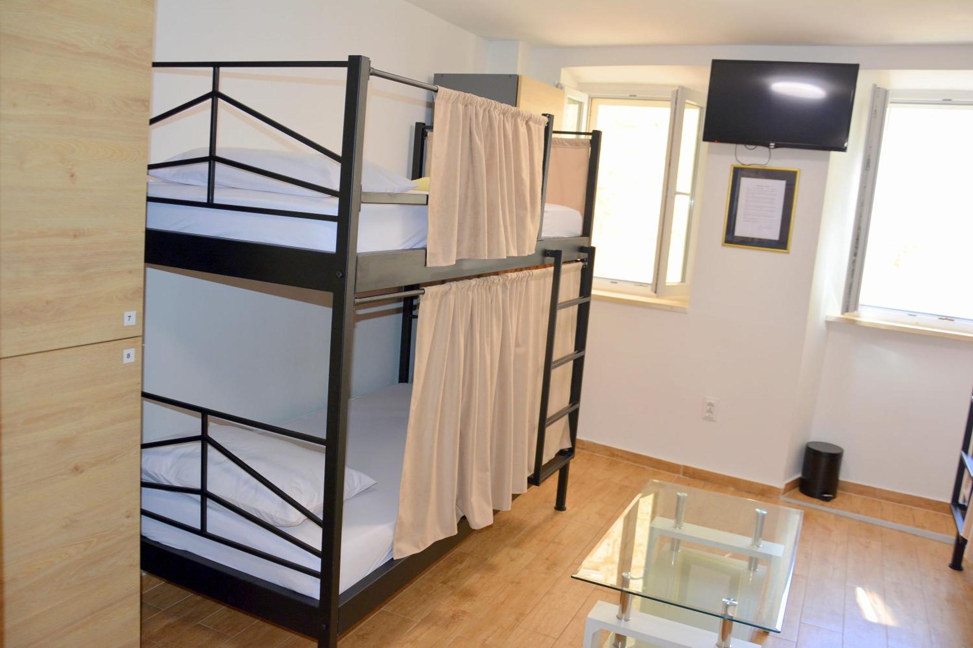 Montenegro Hostel B&B Budva Buitenkant foto