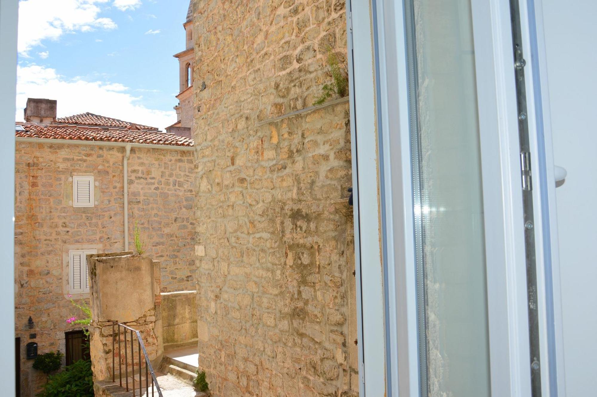 Montenegro Hostel B&B Budva Buitenkant foto